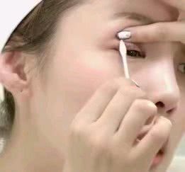 会化妆更要会卸妆,不然下一个烂脸的就是你