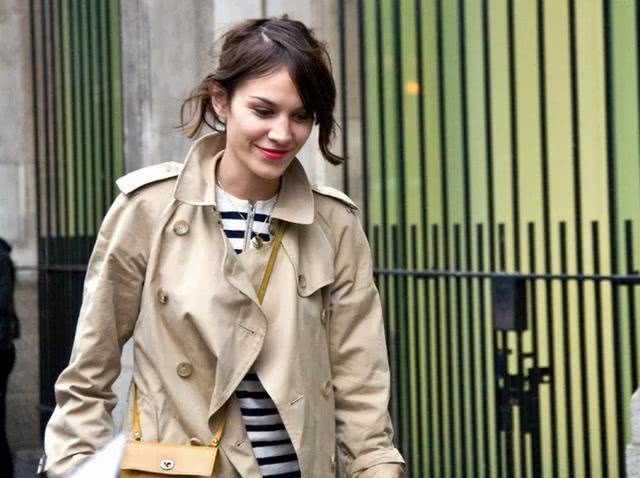 小个子女生秋季试试这5款外套,百搭又显高