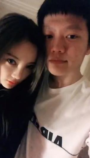 实锤!李小璐PGone亲吻视频流出,勾肩搭背引网友哗然!