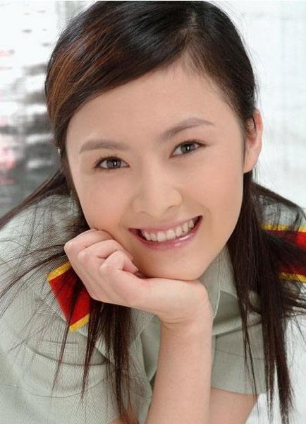 沈腾年轻时是校草,但他老婆年轻时才是真惊艳,网友:郎才女貌