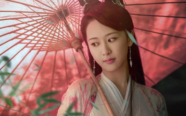 没后台被“欺负”的5位明星，第3位备受侮辱，第5位被赶出剧组