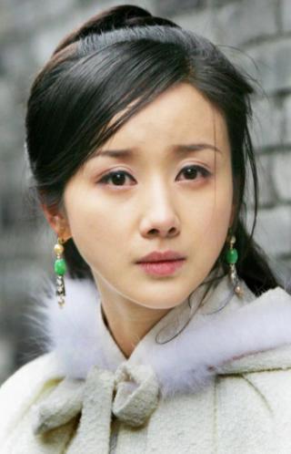 连摔三跤,“内地第一古典美女”的过往,辉煌而又坎坷