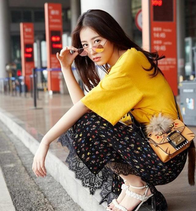 周雨彤毕业于复旦大学表演系?其实是复旦名下独立三本表演学院