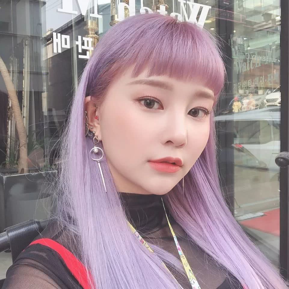 秋冬最火发型,要像LISA、杨超越这样色儿的才够美