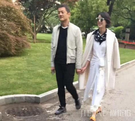 王菲悄悄夜会前夫李亚鹏?离婚后还是好友,可这么见面却是第一次