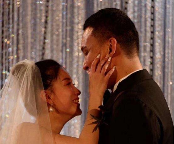 那英曾经最爱的学员，如今和爱奇艺副总结婚，嫁入豪门成人生赢家