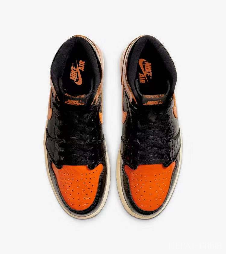 国内预告发售信息登陆官网!Air Jordan 1 扣碎 3.0 周末登场!