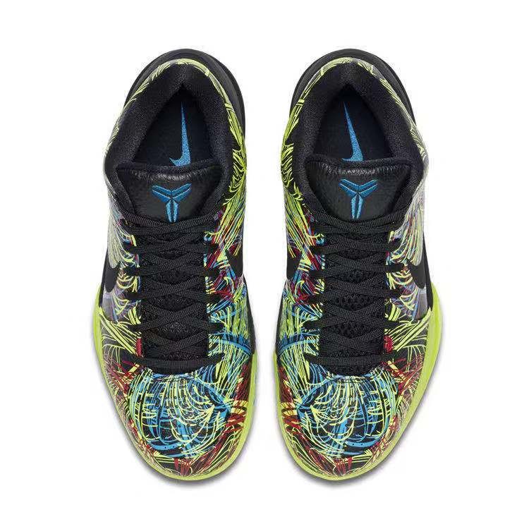 荧光涂鸦点缀！Kobe 4 Protro 全新配色曝光！