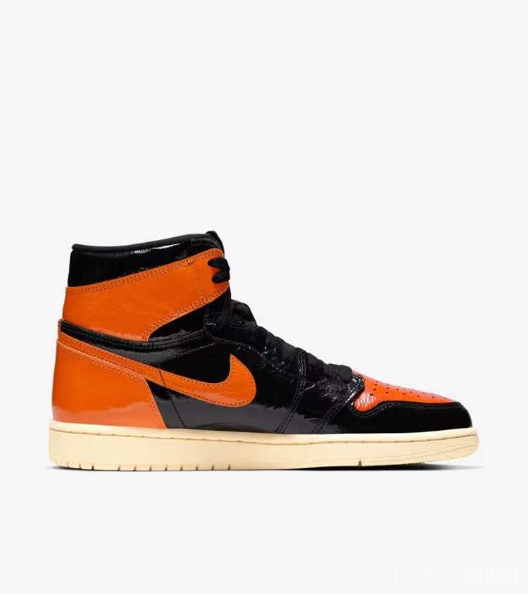 国内预告发售信息登陆官网!Air Jordan 1 扣碎 3.0 周末登场!