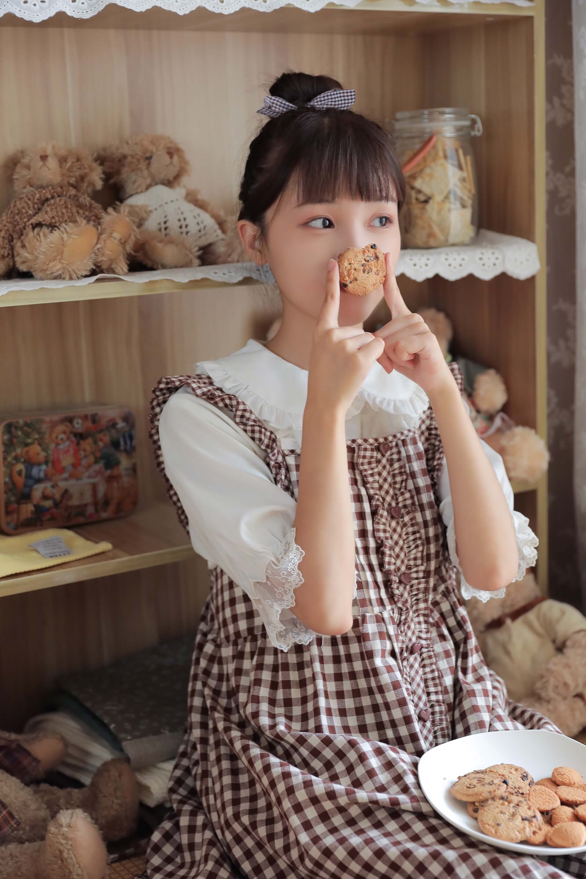 可爱文艺清纯美少女小姐姐书房清新写真