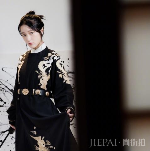 周星驰找她演男主角,宣传汉服遭排挤,与杨紫等人被评为四小花旦