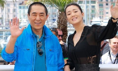 71岁老公把她宠上天!54岁巩俐甩开张艺谋阴霾,放飞自我变身小公主