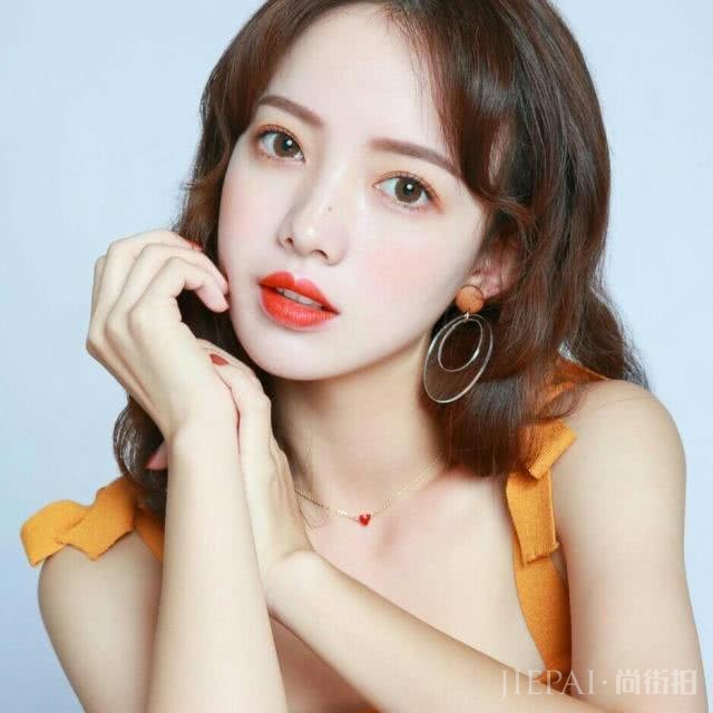 做到这3点的女生,不仅皮肤水润,妆容也自然、服帖