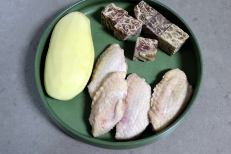 减肥餐：鸡翅怎么做好吃，把它加进去主食都省了