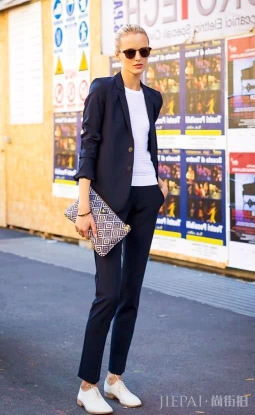 只会穿马丁靴？这个秋天最时髦的牛津鞋都你值得拥有