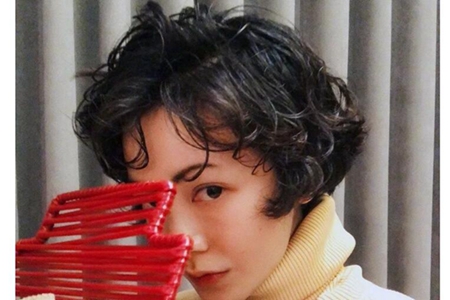 周冬雨马思纯不愧是姐妹花，心机短发展现时髦气质