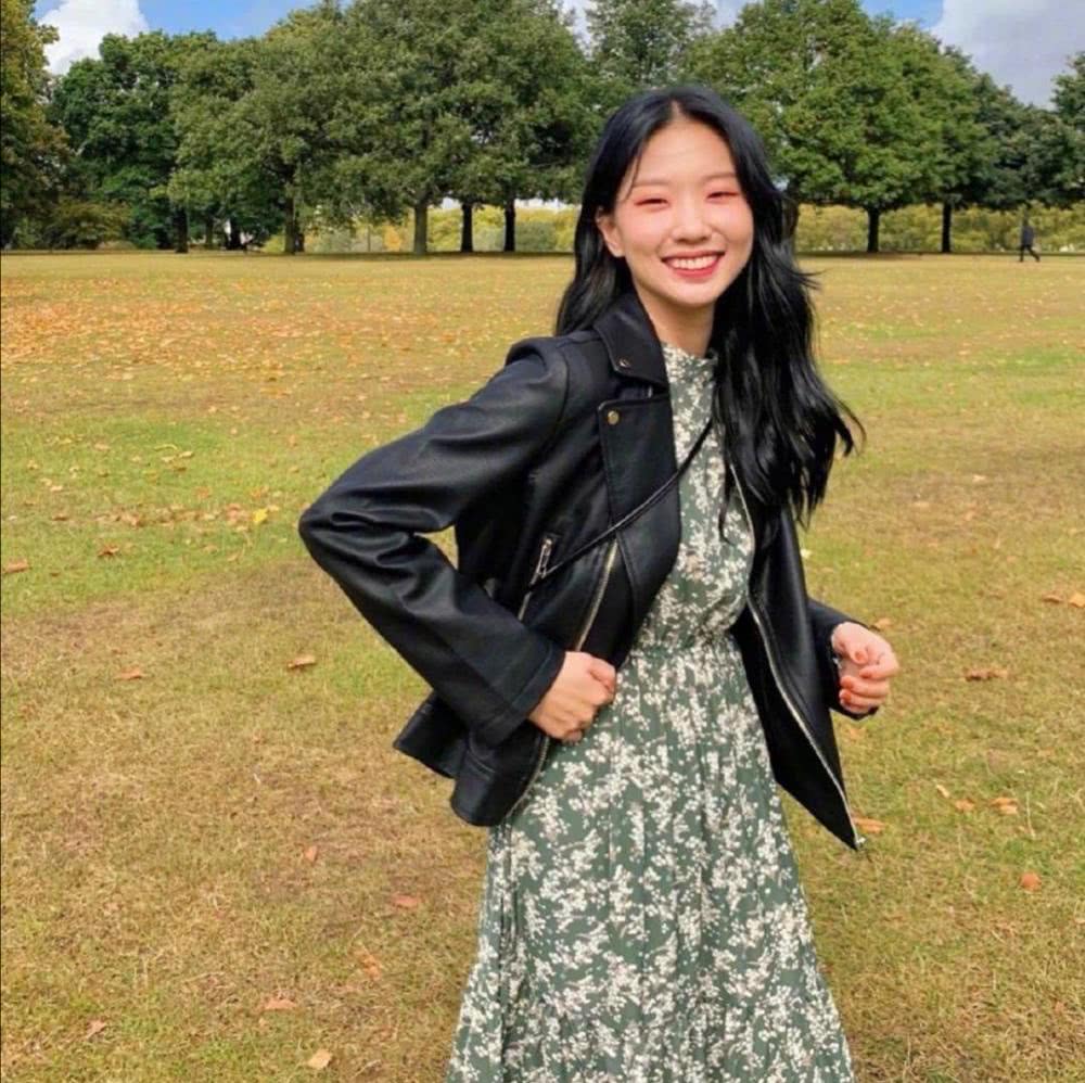 秋季时尚穿搭分享:小清新系搭配风格,简单又吸睛