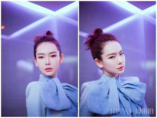 戚薇为凹造型太拼！机场街拍穿7890蝴蝶结上衣配编织裙，两颗泪痣太抢镜