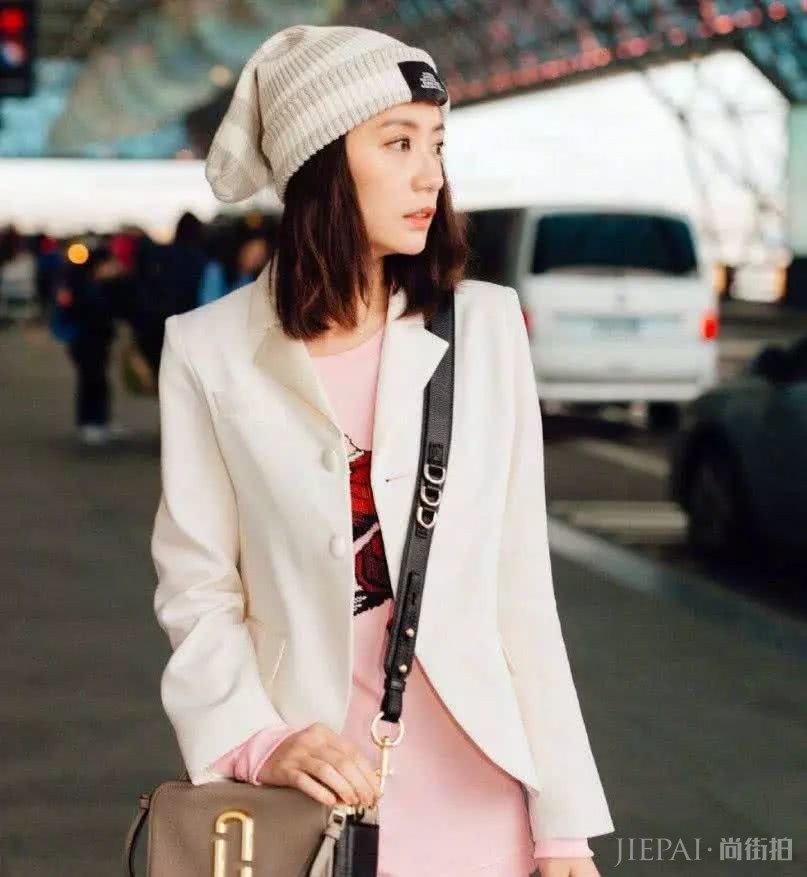 女人过了40逆龄生长有技巧,这样打扮既时尚还减龄