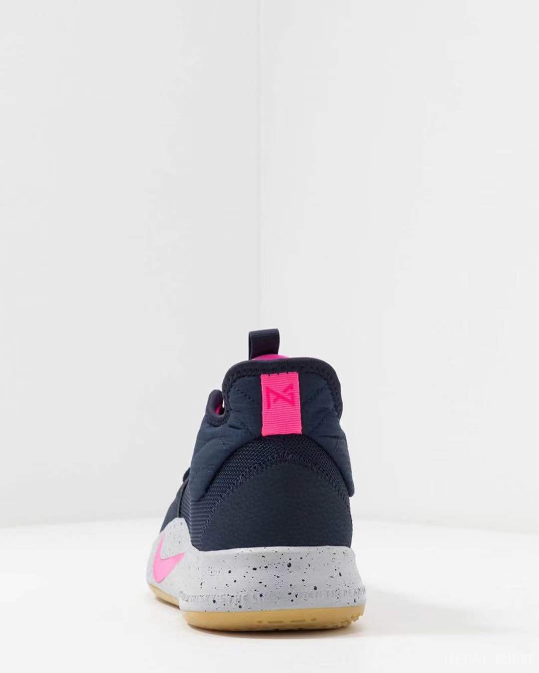 荧光粉色 Swoosh 加身！Nike PG 3 新品首曝光！