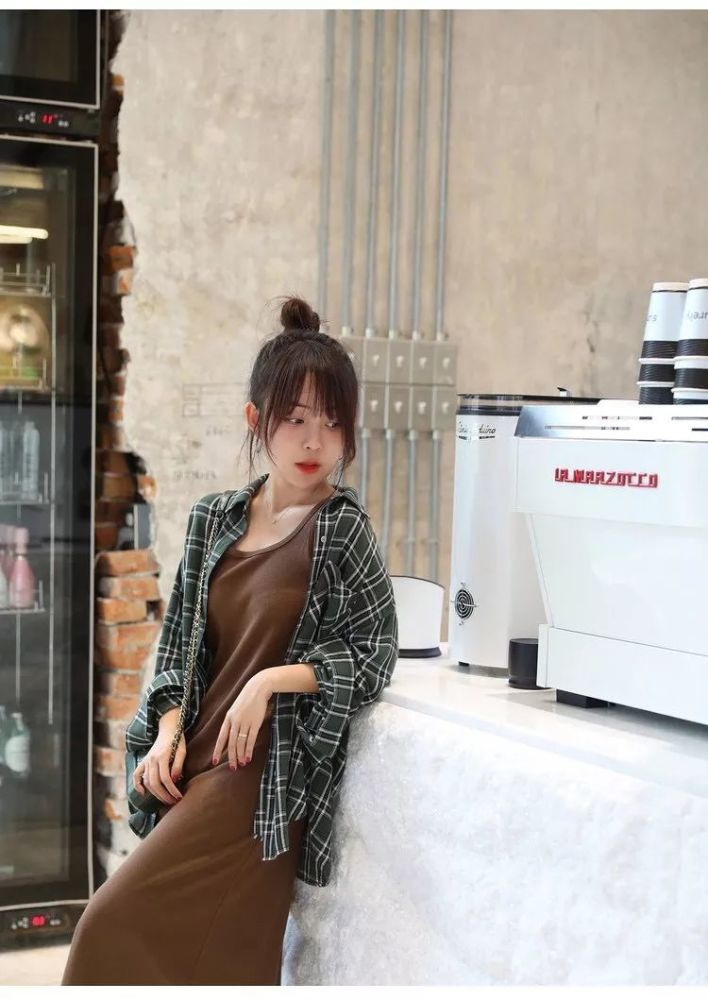 别再说155小个子不好买衣服,GET这5种穿搭超显高