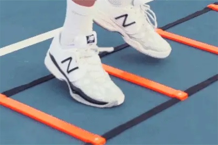 1555385275283793.jpg 梯形运动:减肥人士必备的一项快速燃脂运动