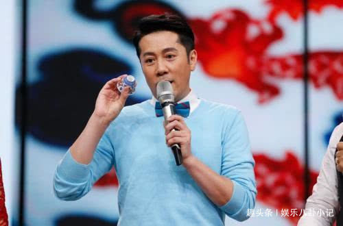 上过21次春晚,拒绝那英追求娶圈外美女,儿子颜值比他高