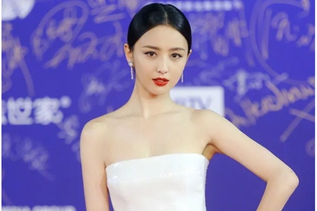 1560401280107279.jpg 佟丽娅、娜扎女星的生图,如何能够做到比精修图好看