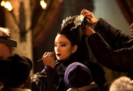 71岁老公把她宠上天!54岁巩俐甩开张艺谋阴霾,放飞自我变身小公主