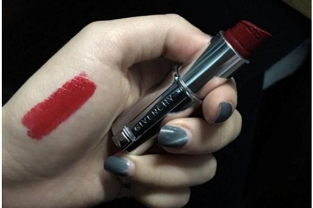 女生必买的五只纪梵希口红,质感优秀上唇超高级