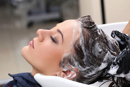 头发出油有味道，做好三步轻松赶走尴尬