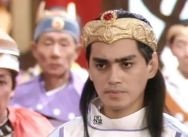 比弟弟汤镇业帅气却不曾大红 63岁依旧儒雅 两个女儿貌美如花