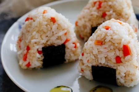 减肥食谱一周瘦10斤，快速减肥学会糙米减肥餐