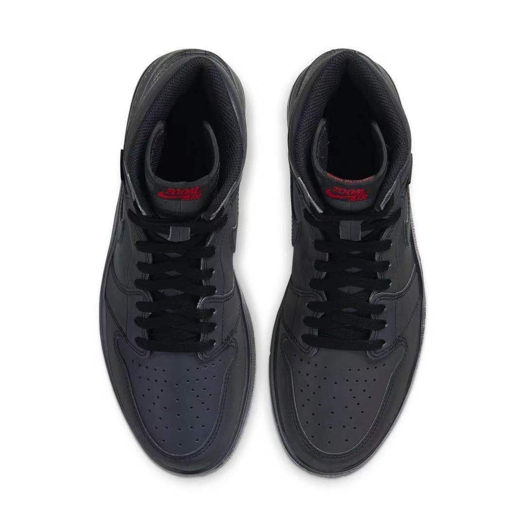 全掌 Zoom,豪华气垫配置加持!全反光 Air Jordan 1 官图释出!