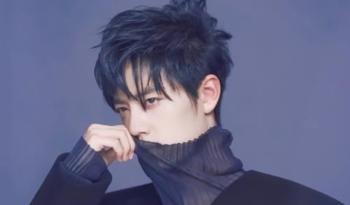 肖战生日前晚遭私生围堵,还被挤得撞到了头,保安:你们开心了?