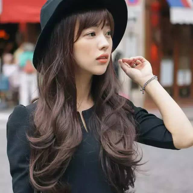 2019年烫发别瞎烫,要烫就烫“狐尾卷”,仙气十足