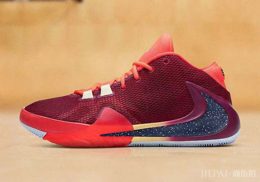 不要挑花了眼!Nike 4 款全新配色战靴本月登场!