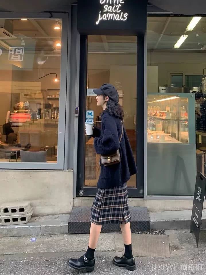 秋冬裙子怎么挑?这6款回头率100%,谁穿谁洋气