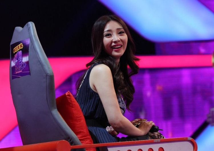 没背景被“欺负”的5位明星,第2位被打耳光,第4位被当众侮辱