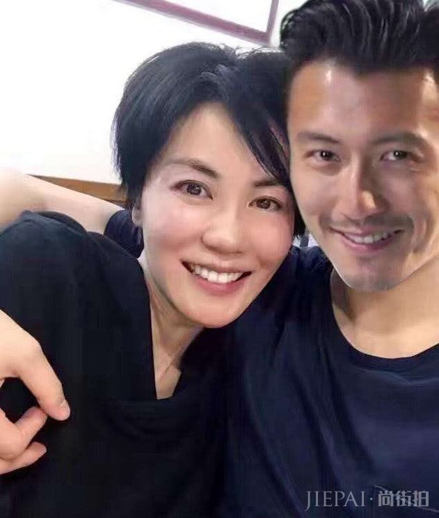 王菲悄悄夜会前夫李亚鹏?离婚后还是好友,可这么见面却是第一次