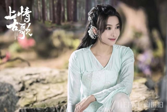 32岁宋茜还在消耗女团人气,黄景瑜都没让她翻红,郑凯能做到吗