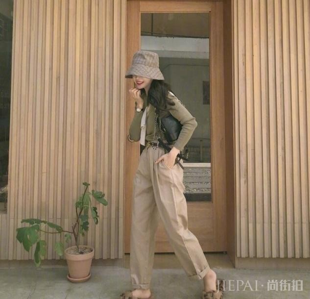 搭配裤子的几款上衣样式,不仅显得很淑女,而且省钱还实用