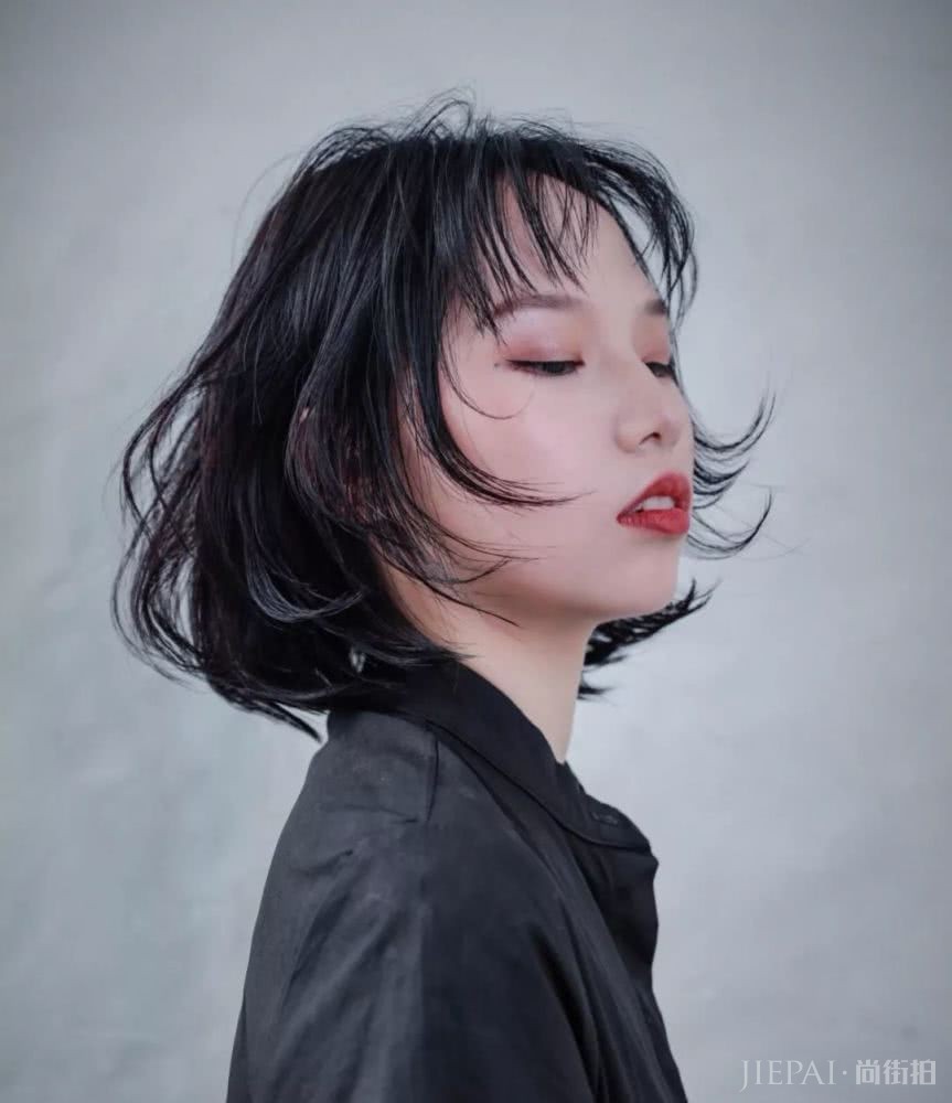 金秋流行“JJ烫”，百搭时尚不土气