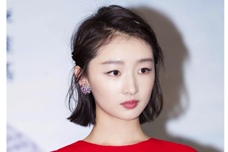 1561538045824542.jpg 时尚短发造型,周冬雨俏皮,马思纯帅气,你更喜欢那一款