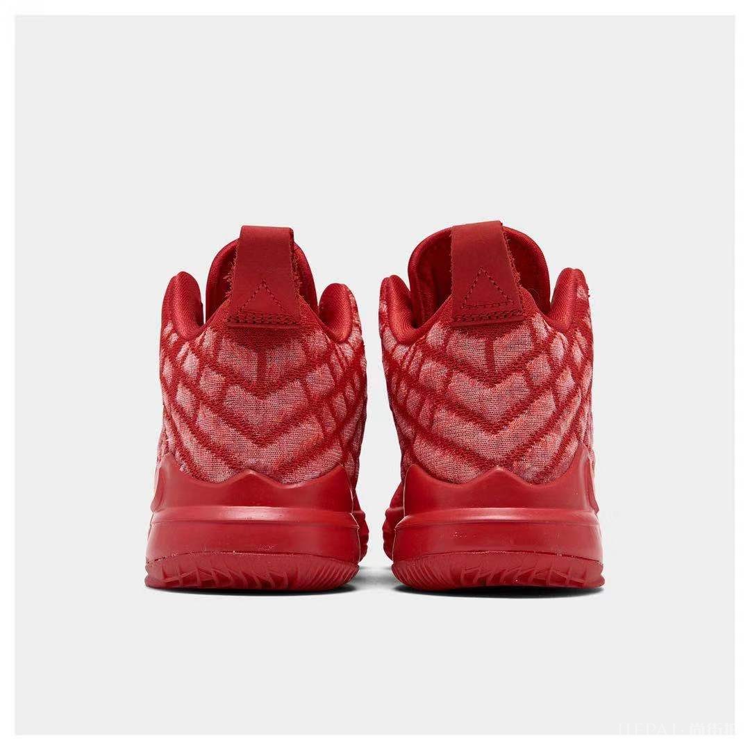 我心依旧，热情似火！Nike LeBron 17 全新配色近期登场！