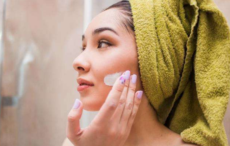 没到30岁“脸就垮”?这4种“好物”用起来,让肌肤亮白蜕变