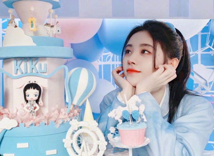 有种“睫毛”为鞠婧祎定制,根根分明超惊艳,越看越嫉妒