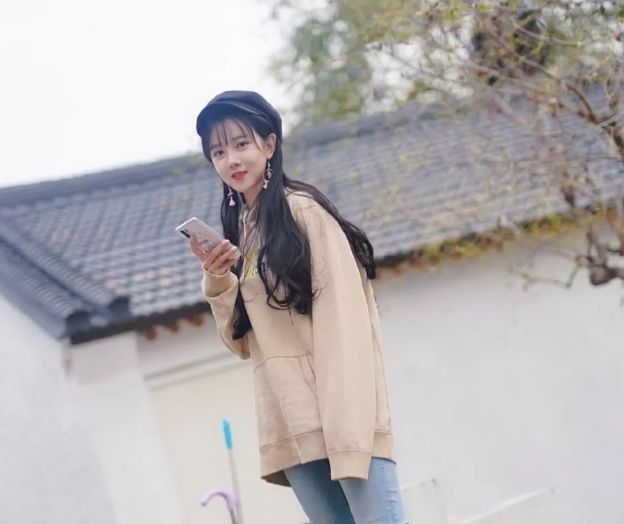 因身材太好被迫退出体育界,现如今被郑爽彻底带火