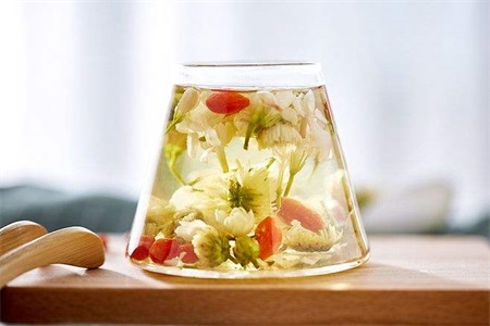 五种纯天然美容减肥茶，女生这么喝就能快速瘦