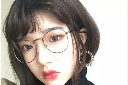 戴眼镜的女生适合上什么样的短发，流行发型图片大全